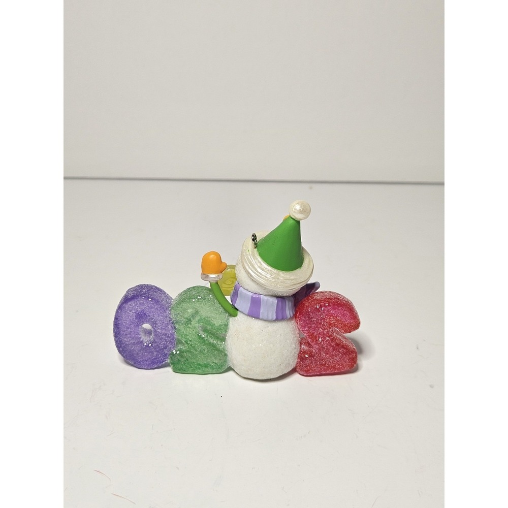 2020 Hallmark Keepsake Sweet Decade #1 Snowman Christmas Ornament Boxed QXR9154 - Picture 6 of 8